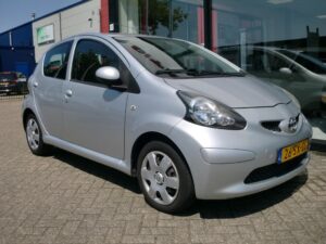 TOYOTA Aygo 1.0 12V VVT-I 5DRS Plus AIRCO