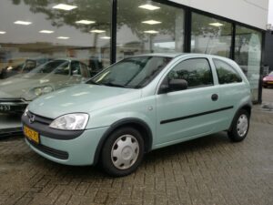 Opel Corsa 1.2 16V 3D Base